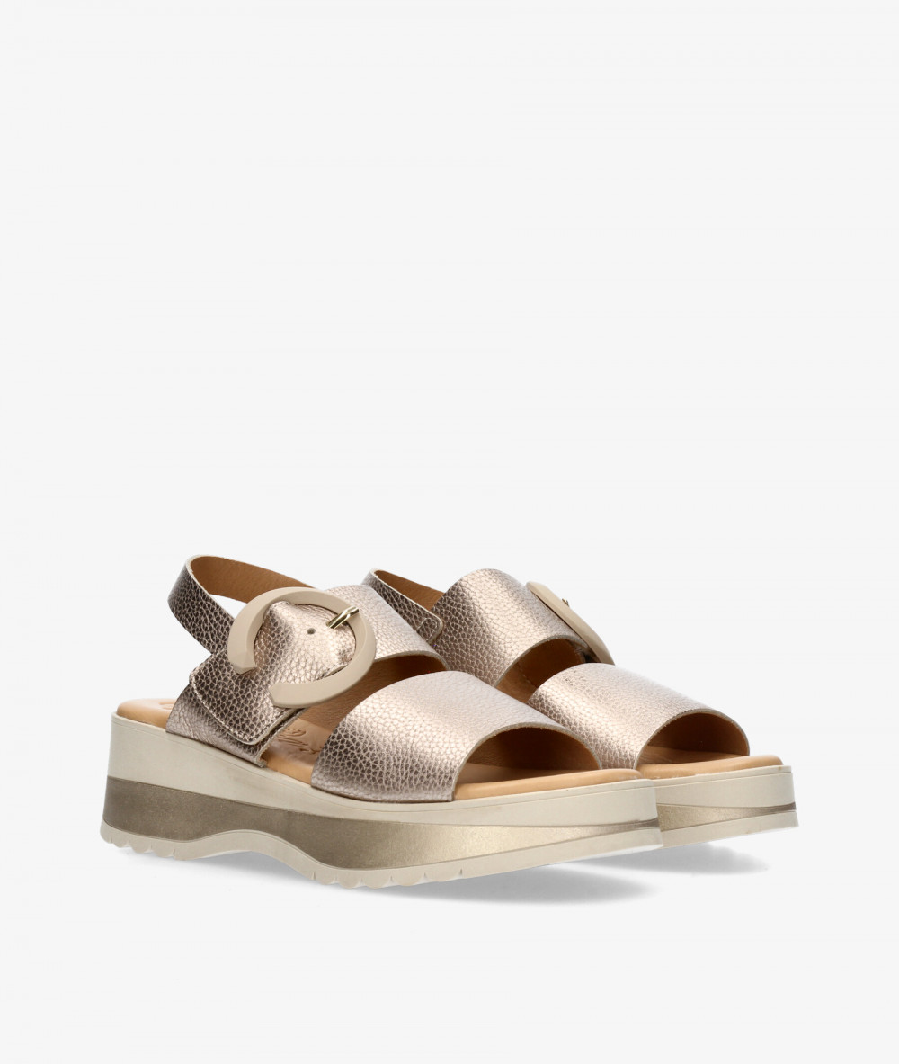 Sandalias Valeria´s  2621 en taupe metalizado