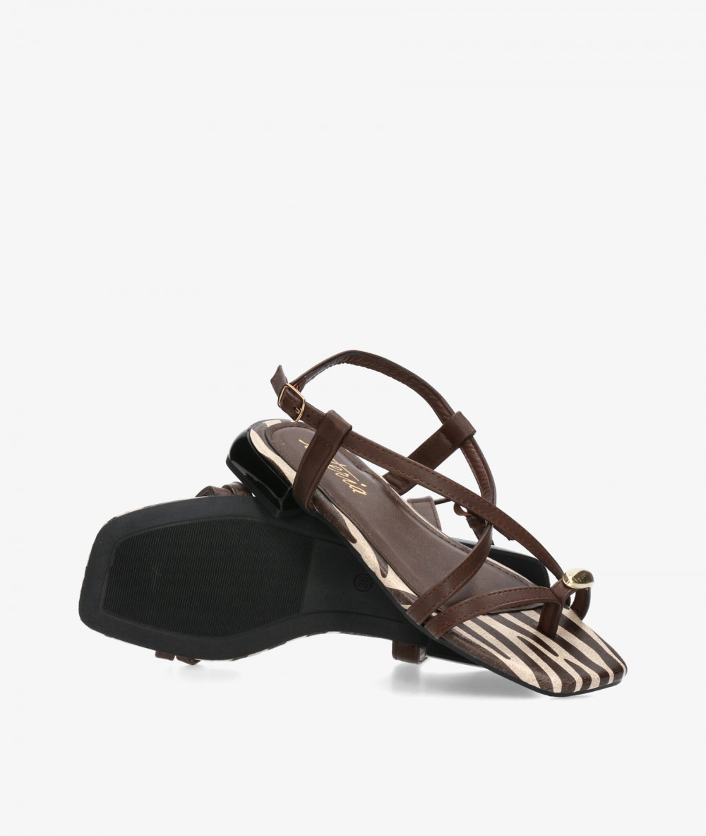 Sandalias ISTERIA  1104 en marrón