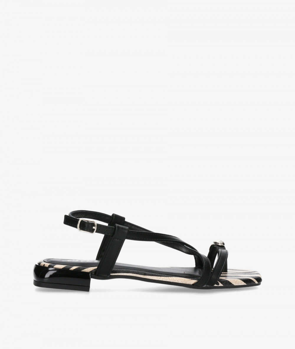Sandalias ISTERIA  1104 en negro