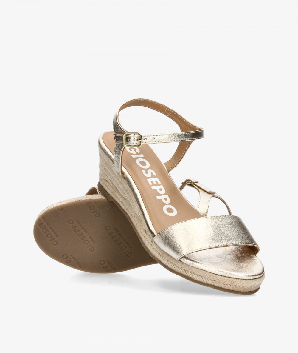Alpargatas Gioseppo  YALAHA en platino