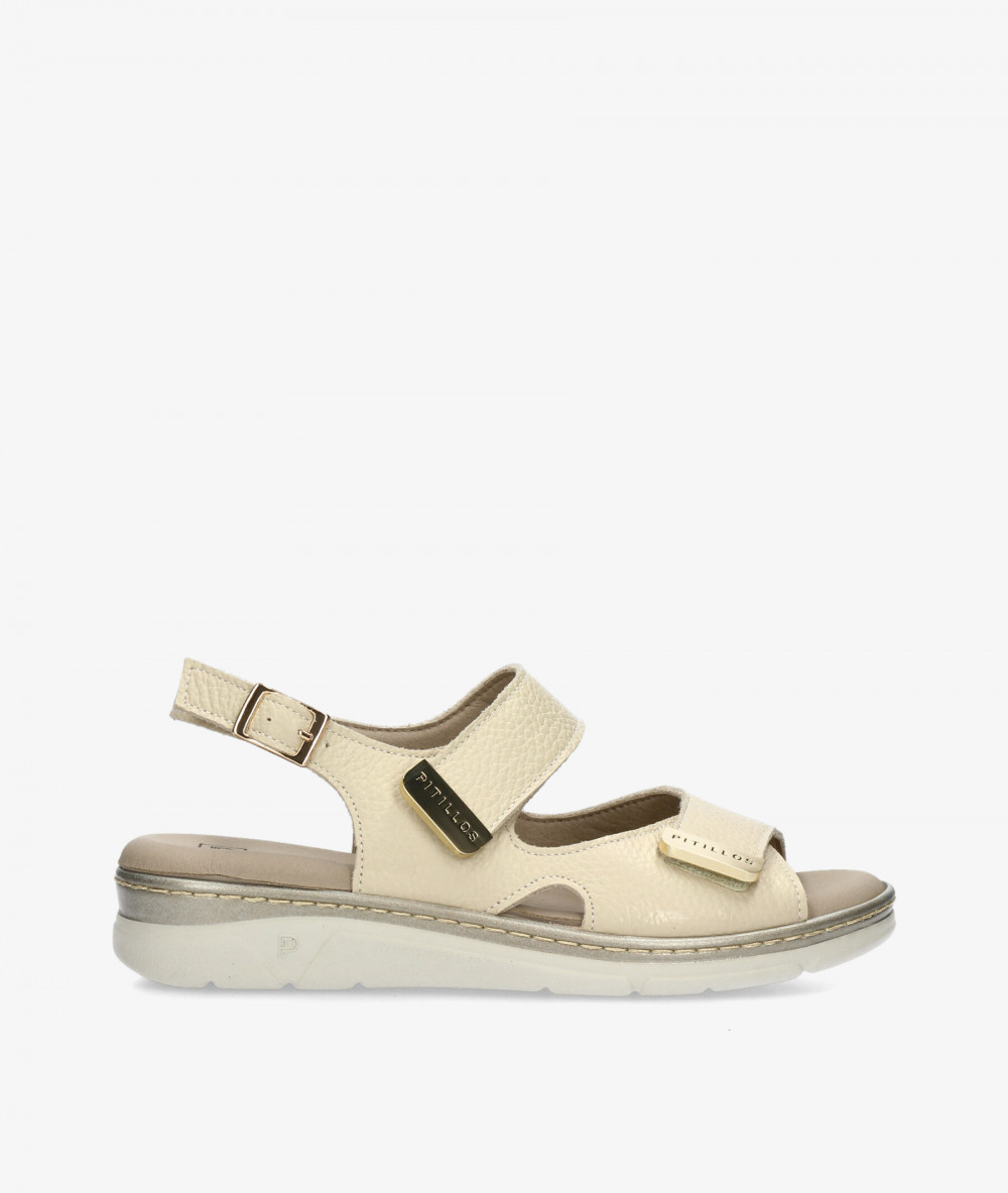 Sandalias Pitillos  11000 en beige