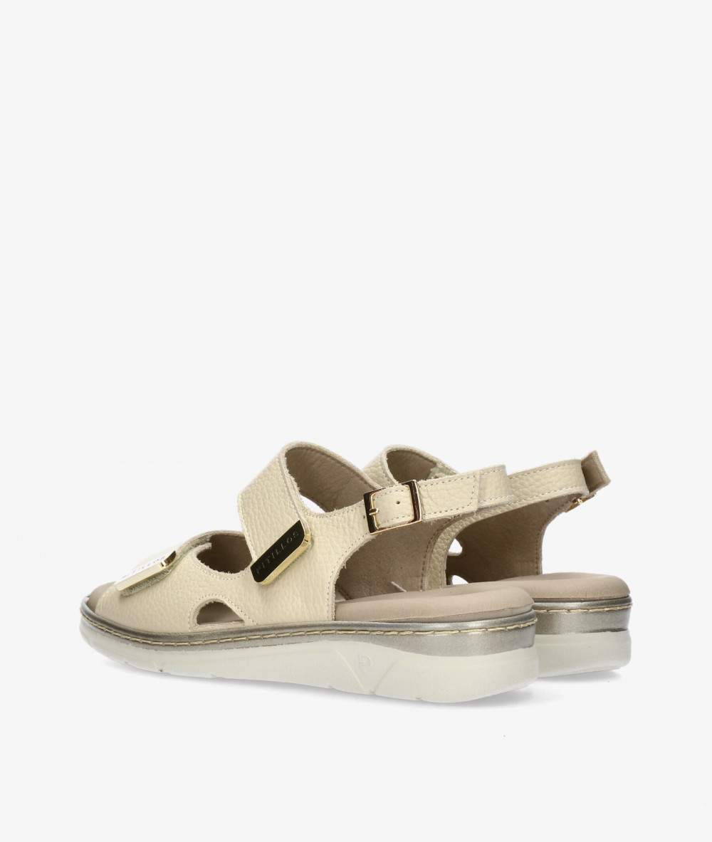 Sandalias Pitillos  11000 en beige