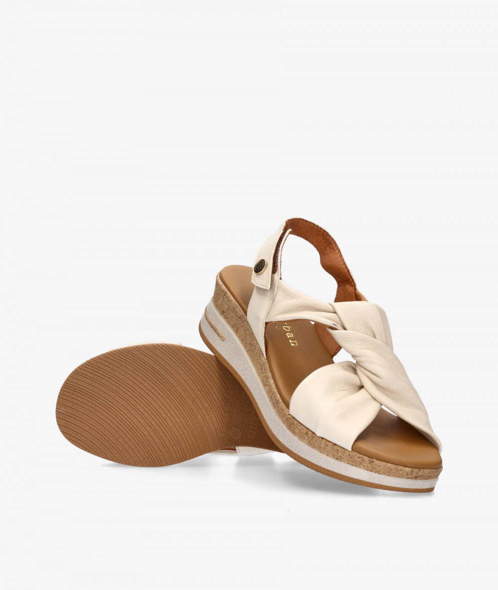 Sandalias Paula Urban  35-335 en hueso