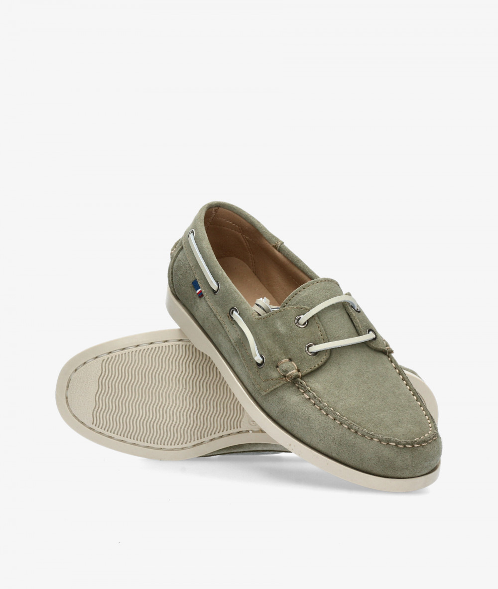 Naúticos Traveris 87924 en serraje kaki