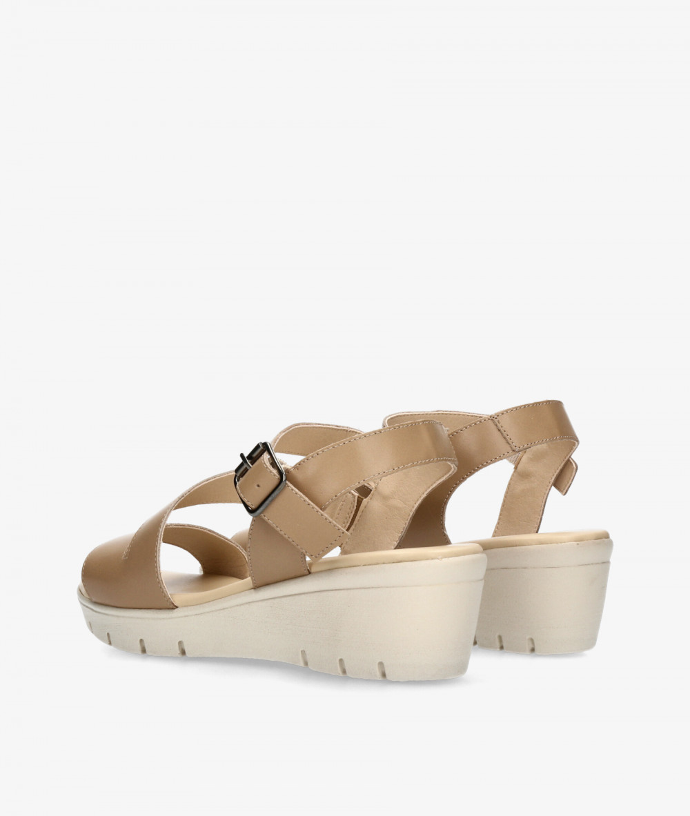 Sandalias pabloochoa.shoes  825-C en camel