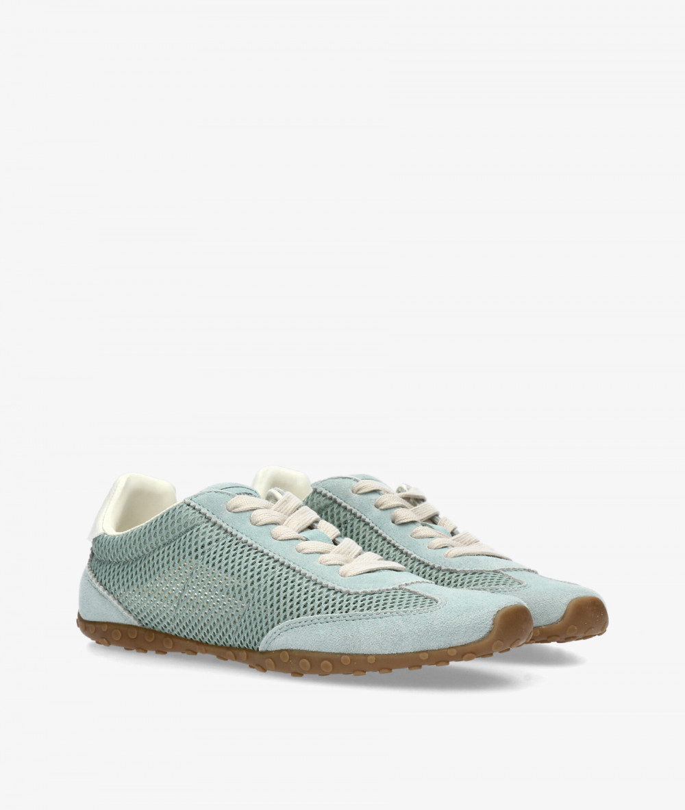 Deportivos Corina  M6025 en jeans