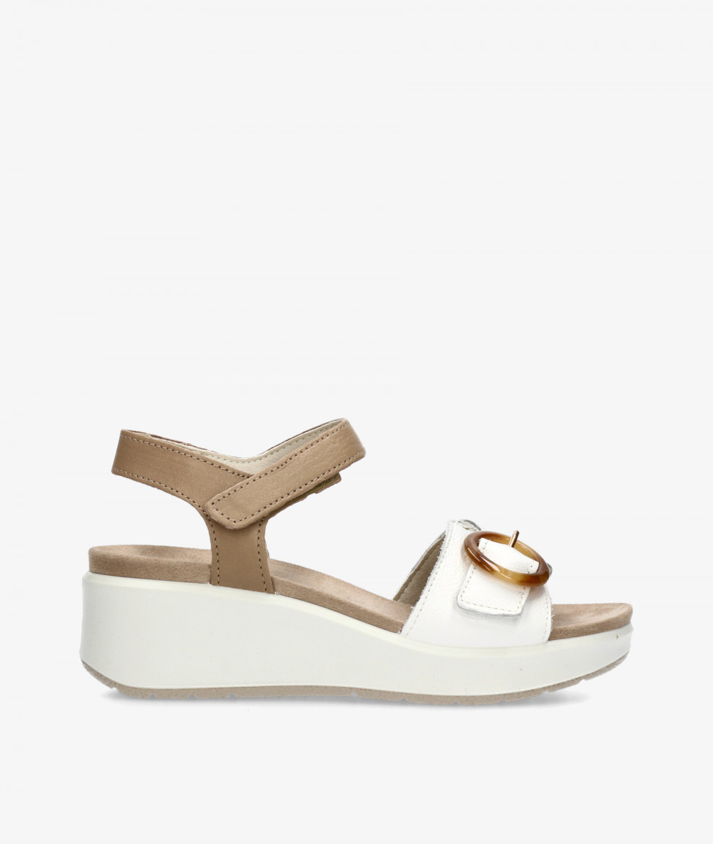 Sandalias Imac  109010 en blanco