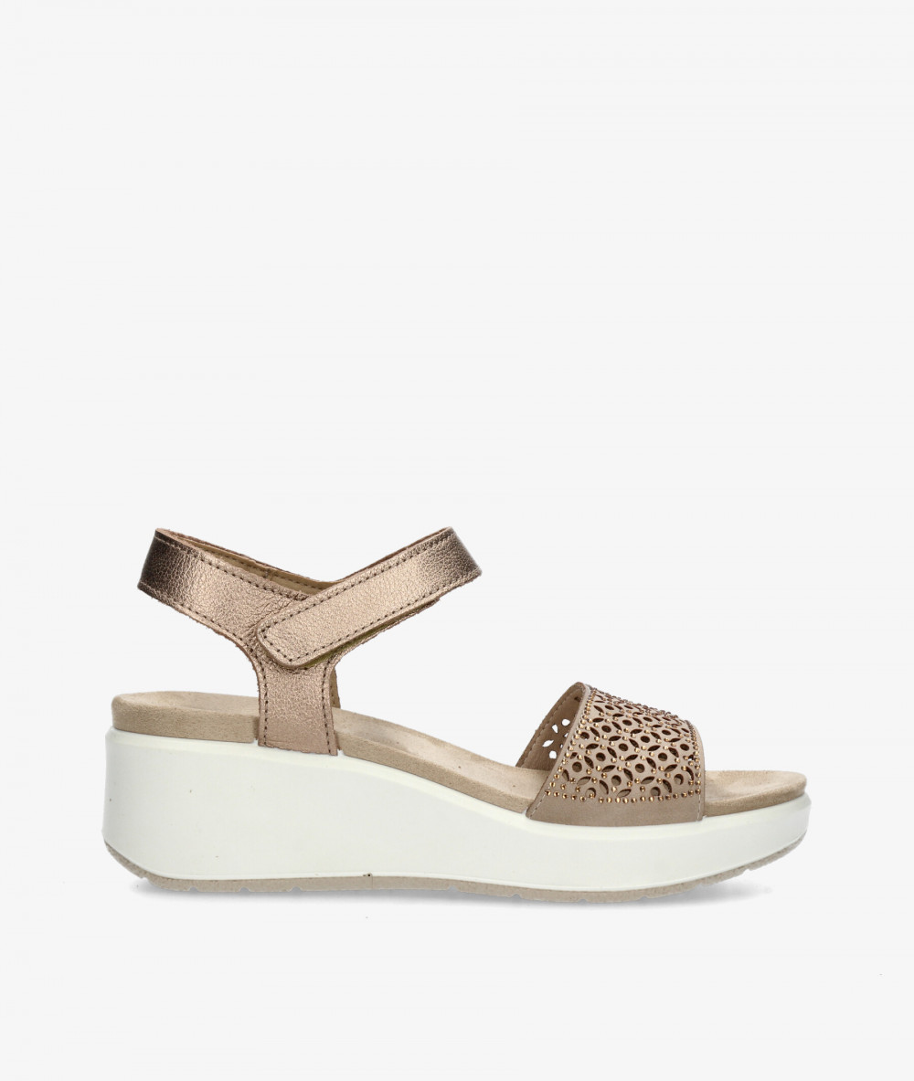 Sandalias Imac  109030 en serraje taupe