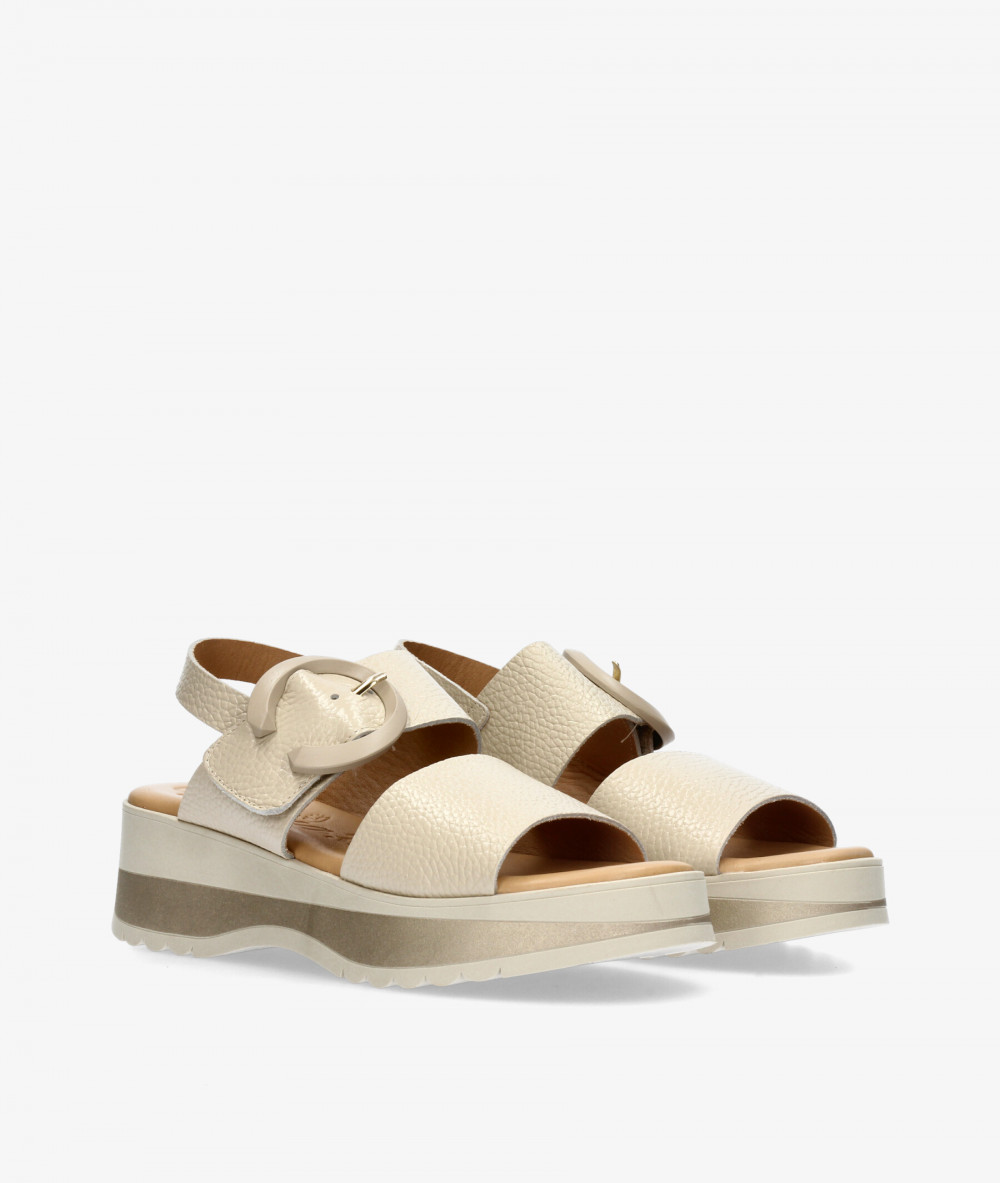 Sandalias Valeria´s  2621 en beige