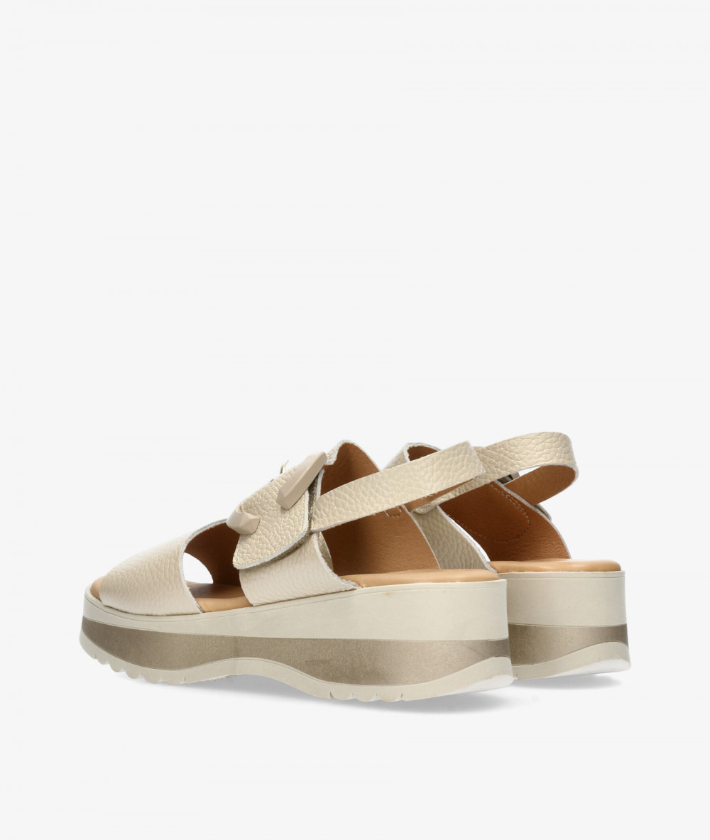 Sandalias Valeria´s  2621 en beige