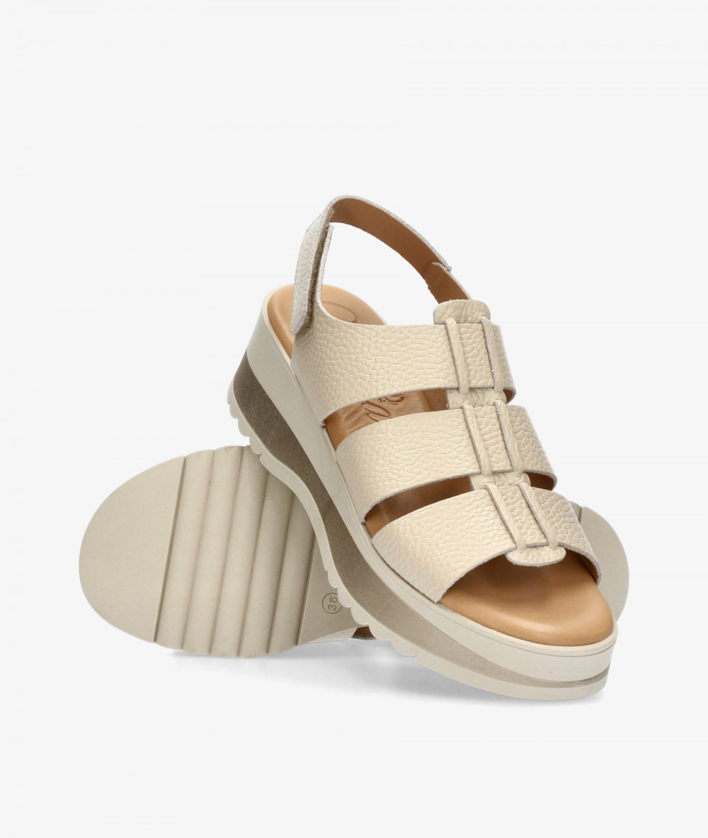 Sandalias Valeria´s  2620 en beige