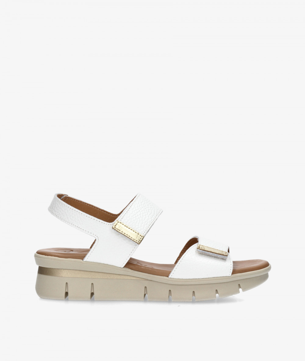 Sandalias Valeria´s  2606 en blanco