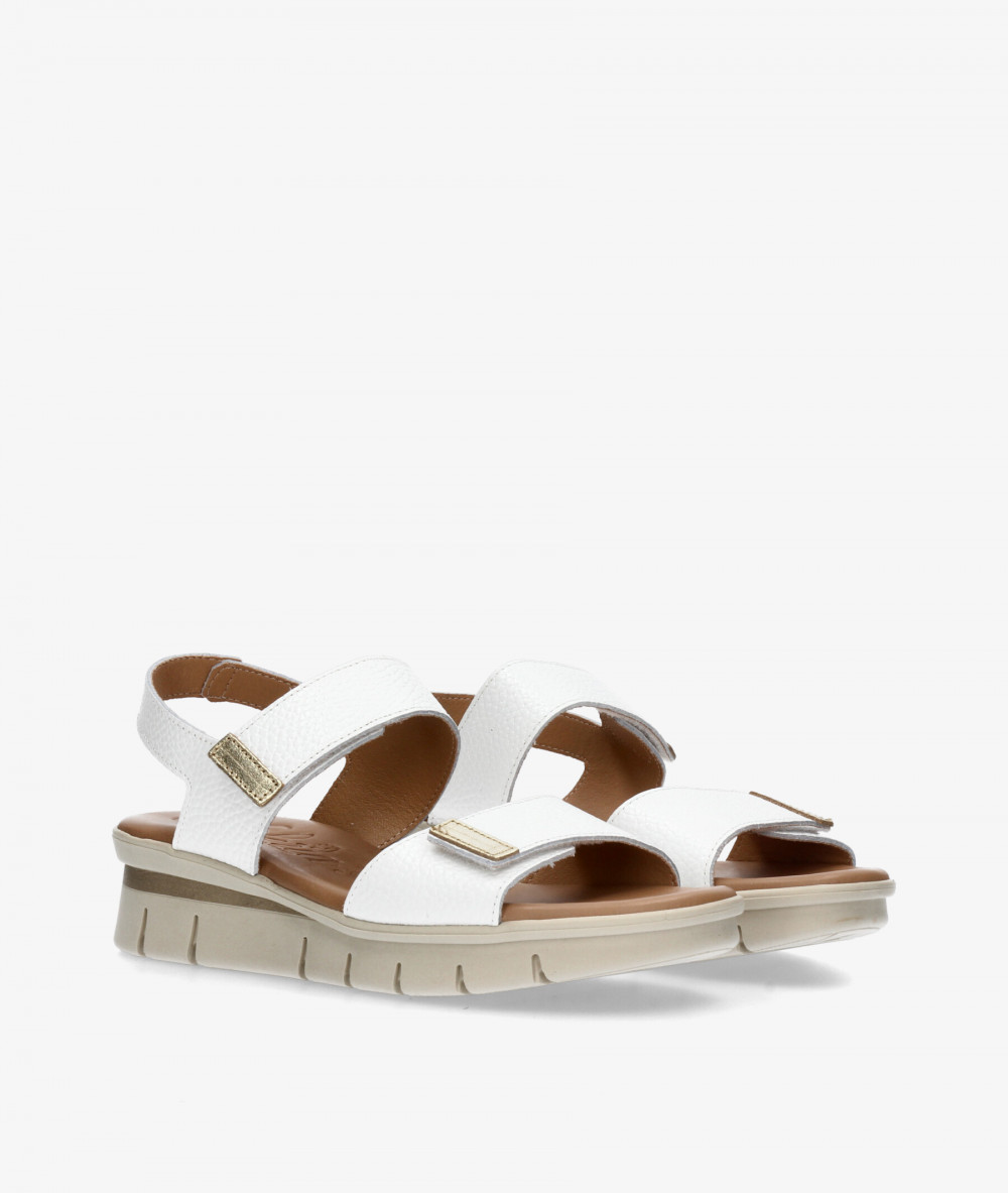 Sandalias Valeria´s  2606 en blanco