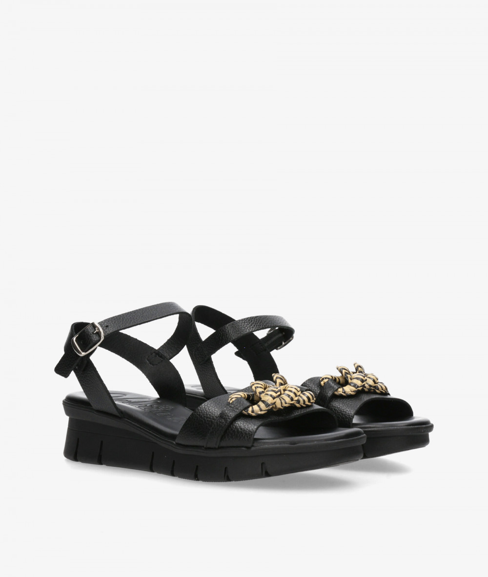 Sandalias Valeria´s  2622-R en negro