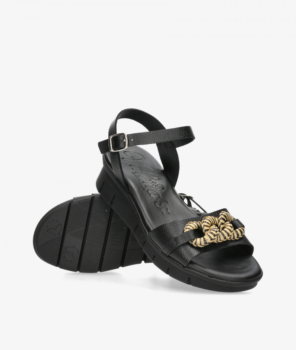 Sandalias Valeria´s  2622-R en negro