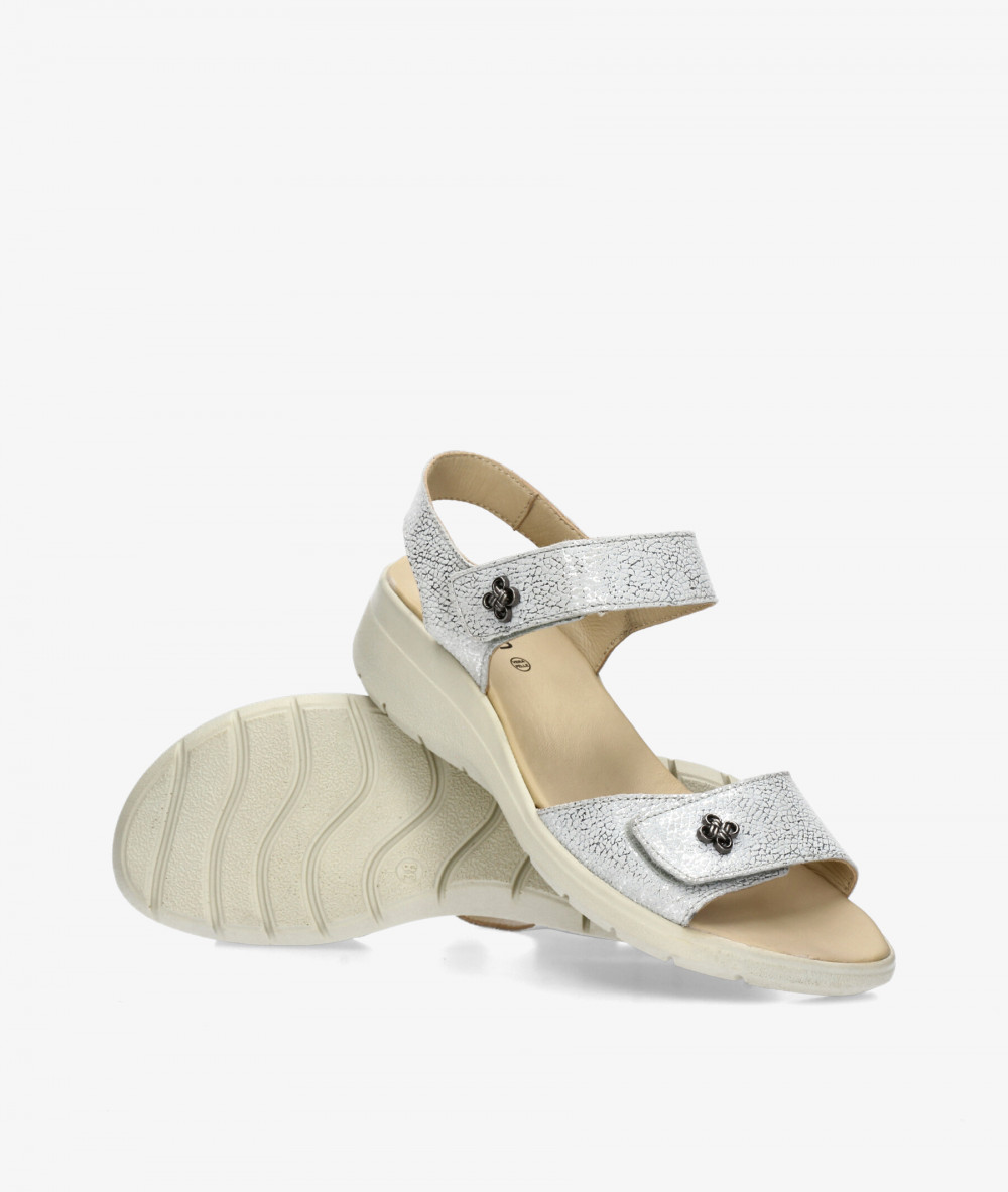Sandalias St. Gallen  FLOR 01 en blanco