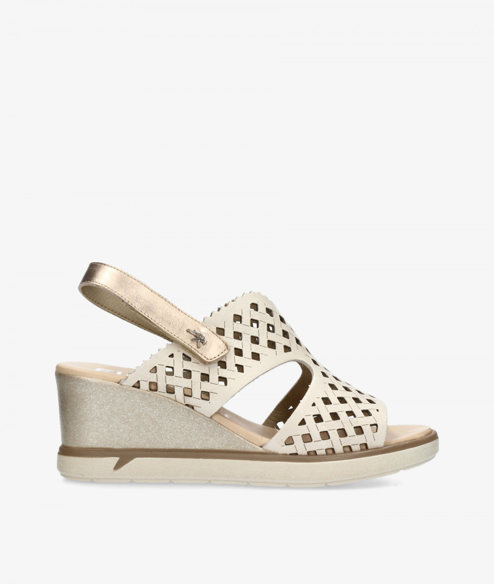 Sandalias Fluchos  F1972 en hueso