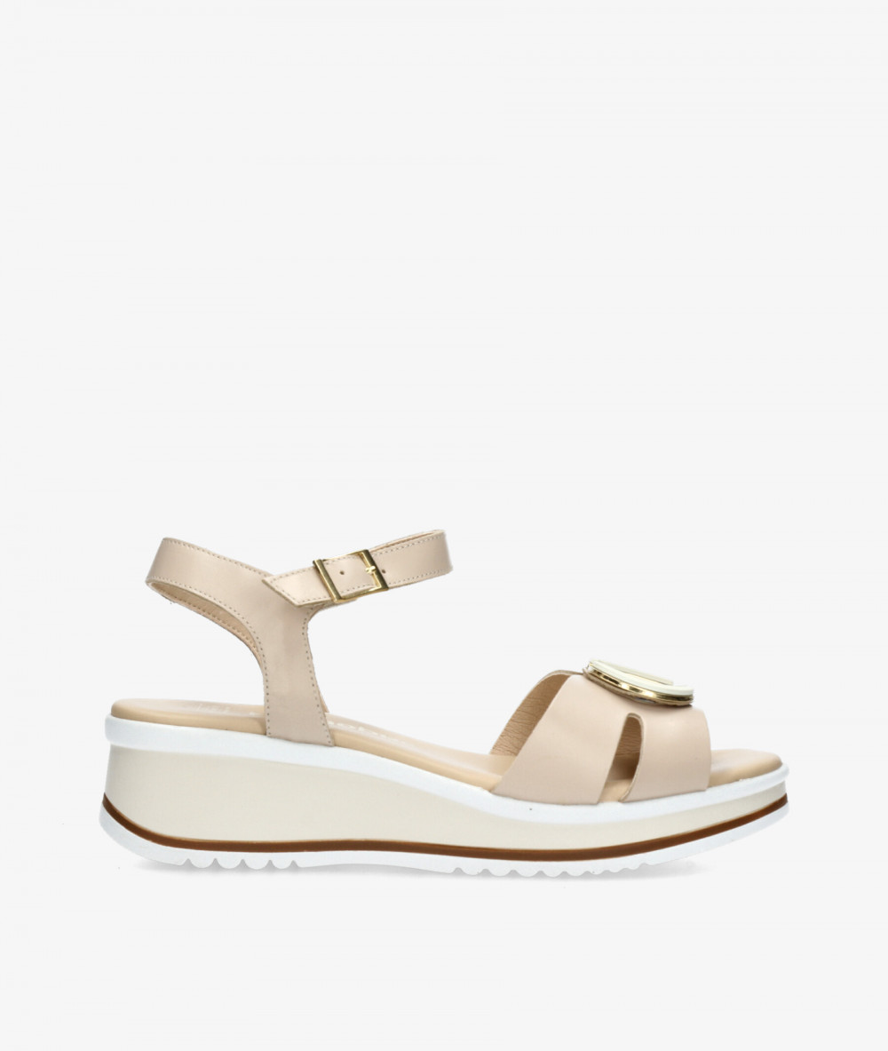 Sandalias Kénnebec  892-HEBILLA en beige