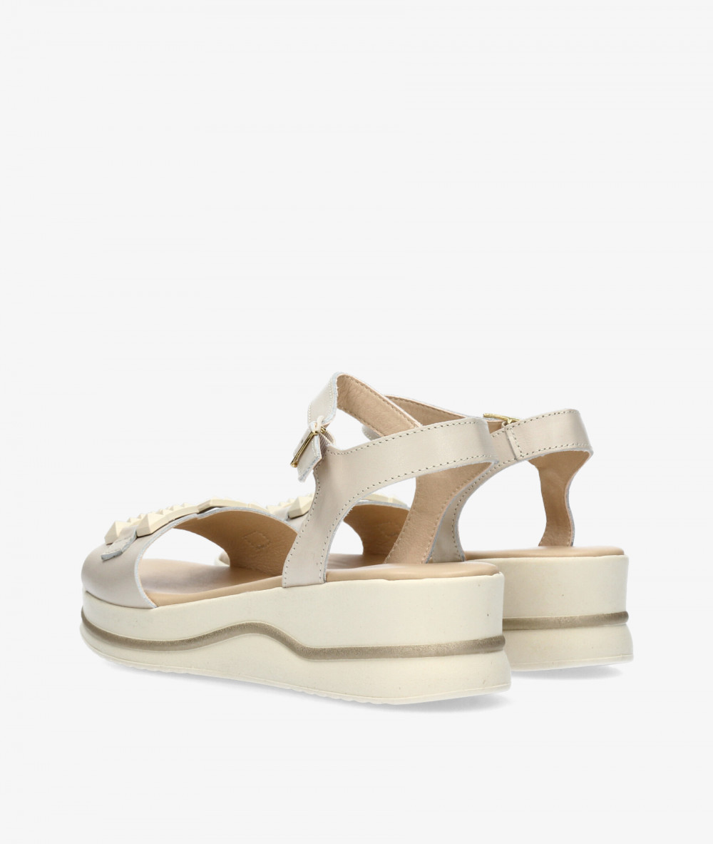 Sandalias Kénnebec  1008 en hueso