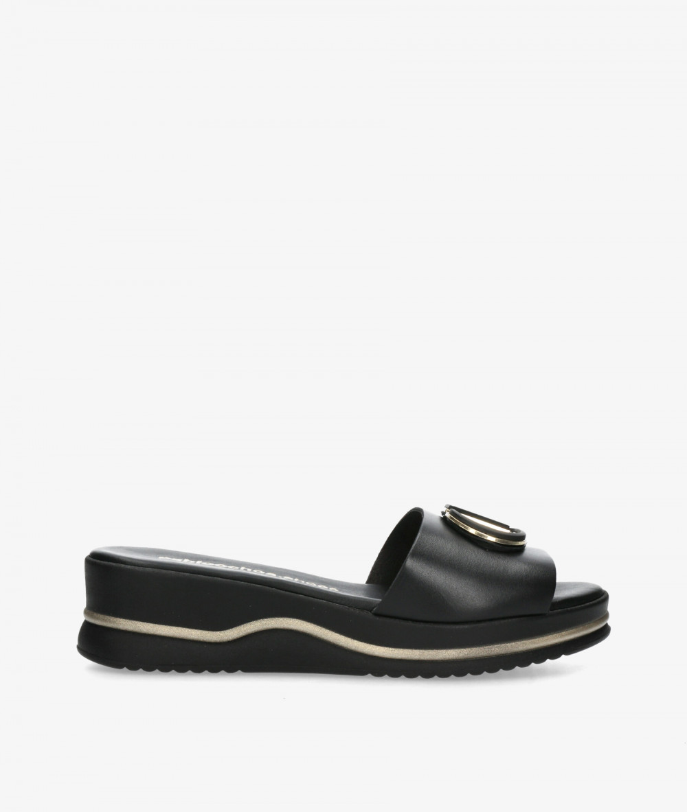 Sandalias pabloochoa.shoes  1018 en negro