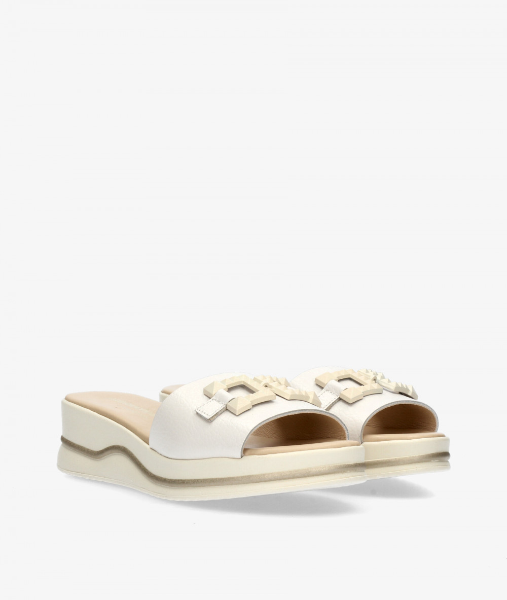Sandalias pabloochoa.shoes  1015 en hueso
