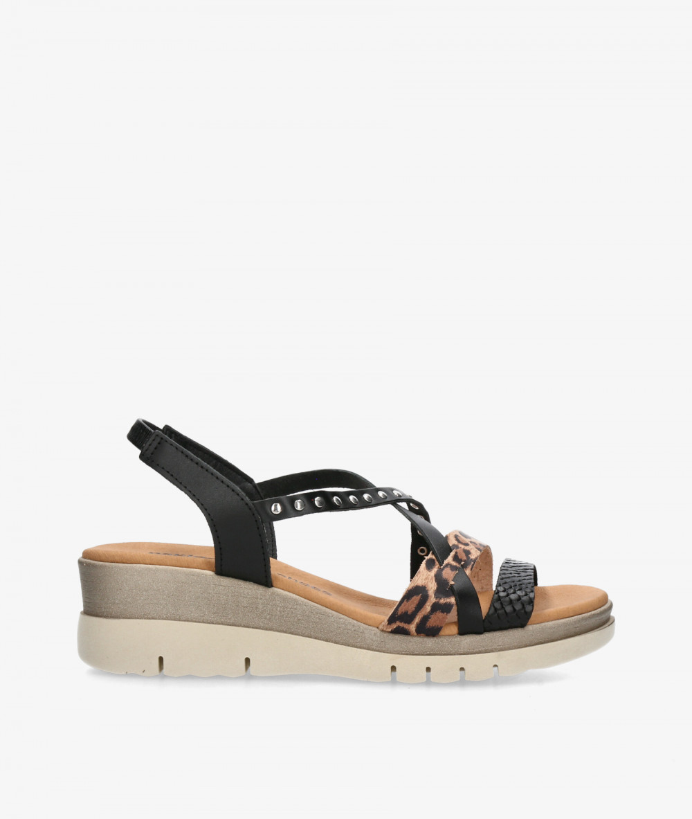 Sandalias pabloochoa.shoes  6016 en negro