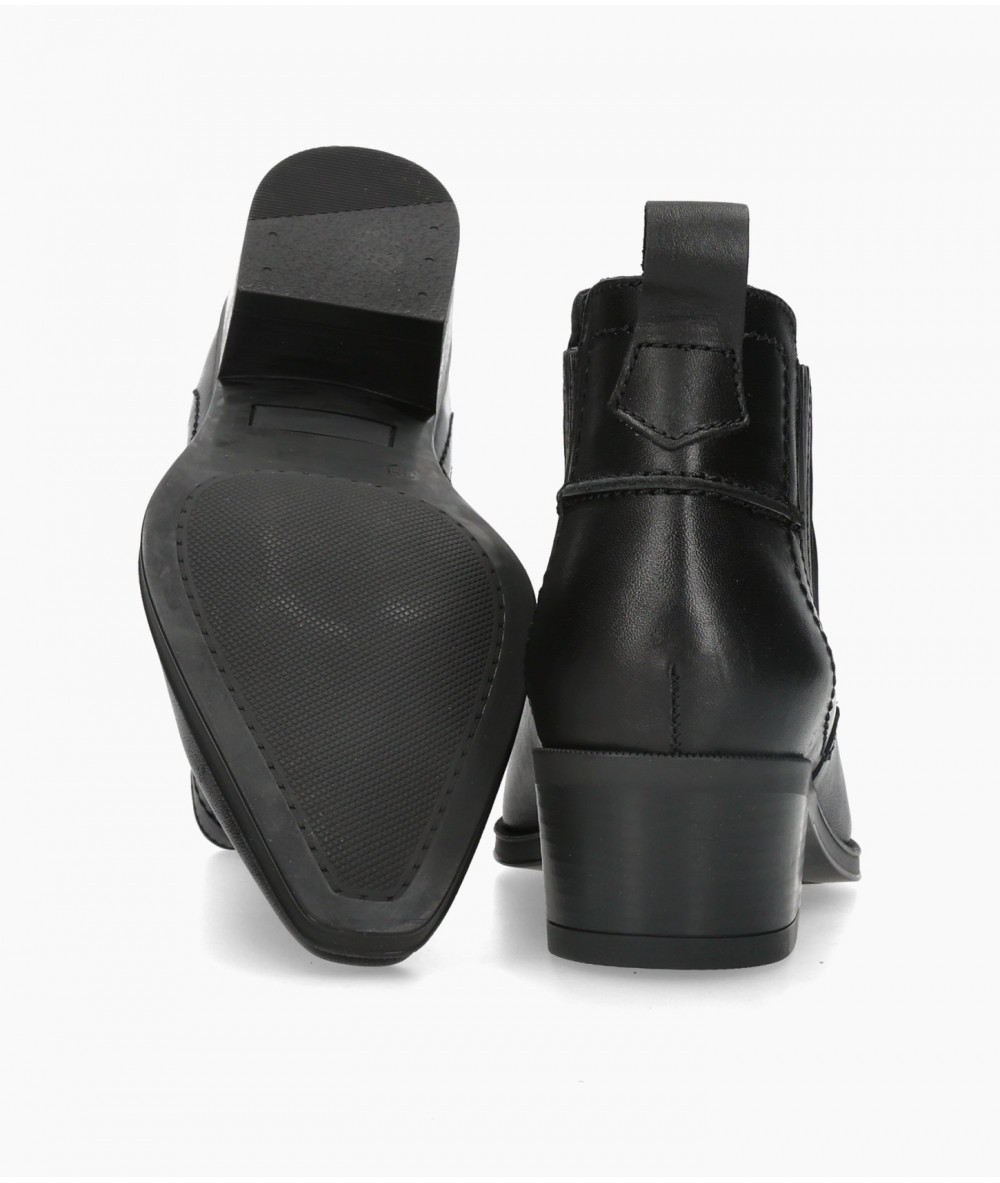 bloom&you Ankle boots  7407 LOANA in black