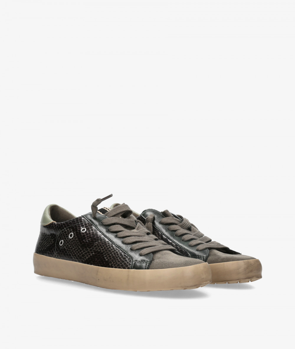 Deportivos Corina  M6503 en caki