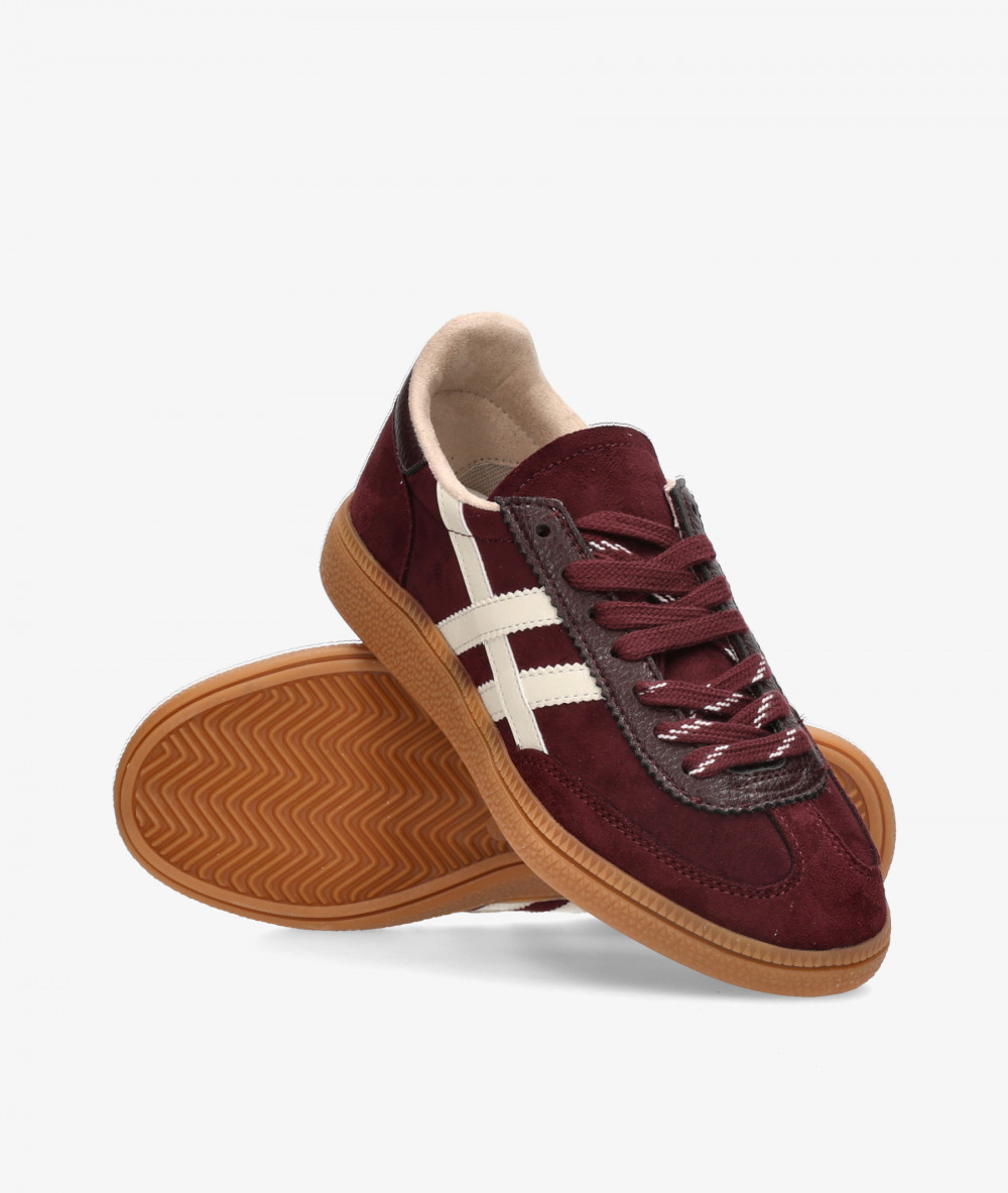 Deportivos Corina  M6520 en burdeos
