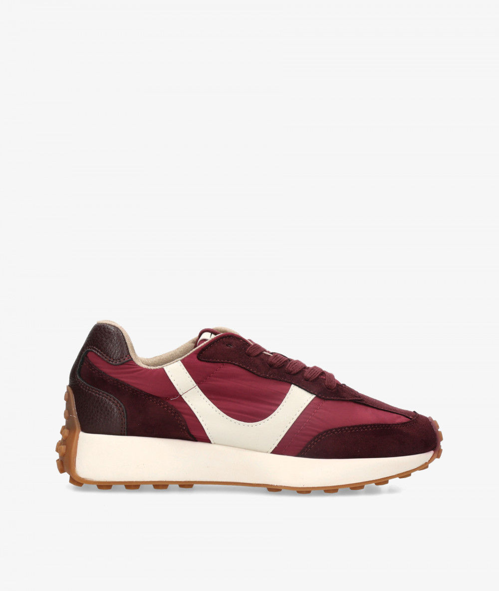 Deportivos Corina  M6530 en burdeos