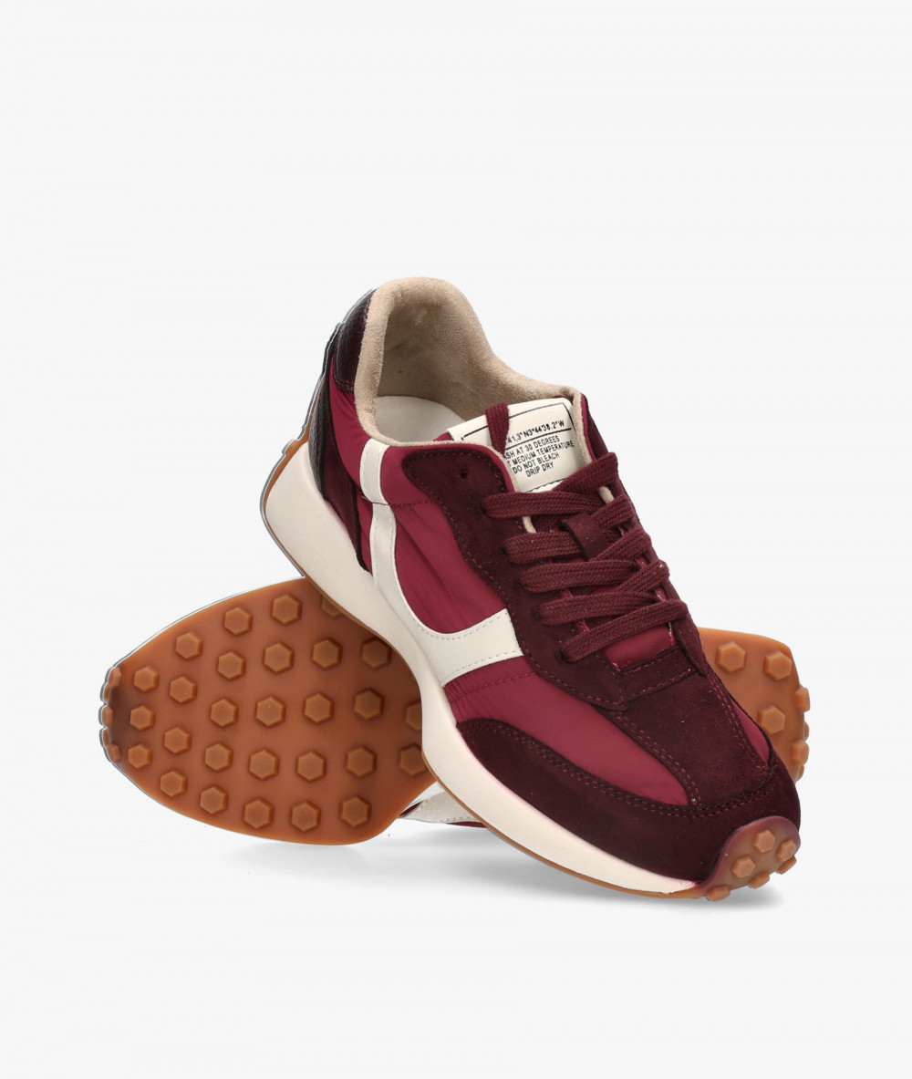 Deportivos Corina  M6530 en burdeos