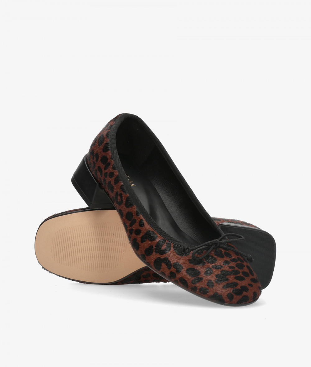 BLOOM Pump shoes VANYSAL in leopard print