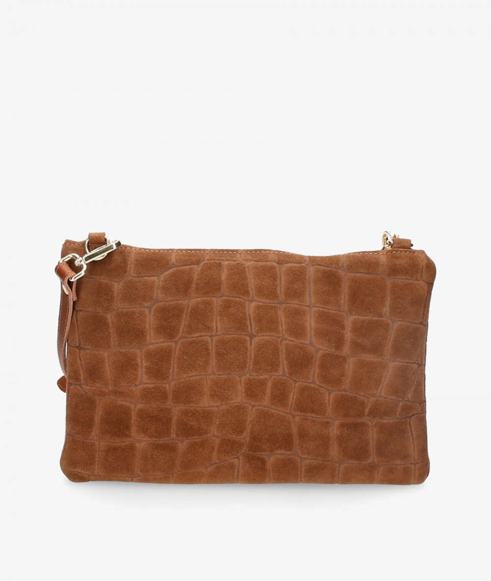 Elevate your look! Our Clutch bag collection a combination of design, quality and comfort for your daily outfits