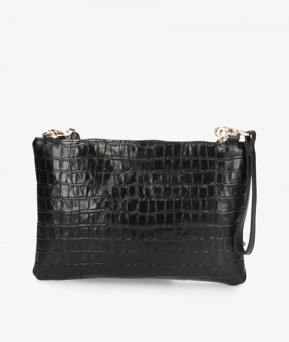 Elevate your look! Our Clutch bag collection a combination of design, quality and comfort for your daily outfits