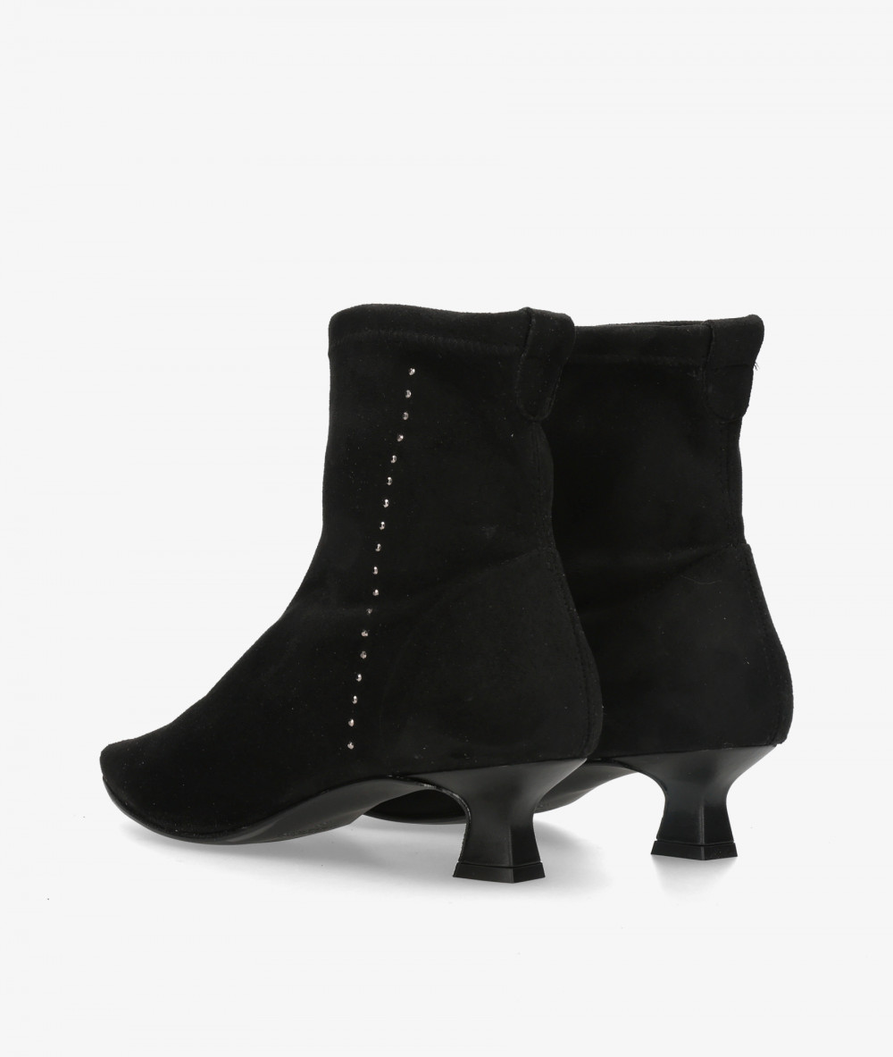 Botines BLOOM  MADI en negro