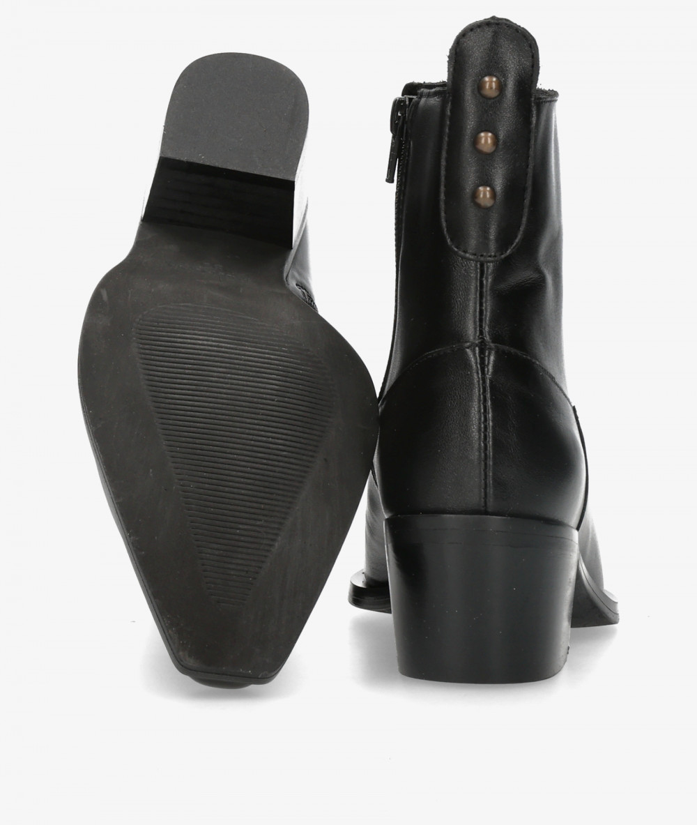 Botines BLOOM  GRACIELA en negro