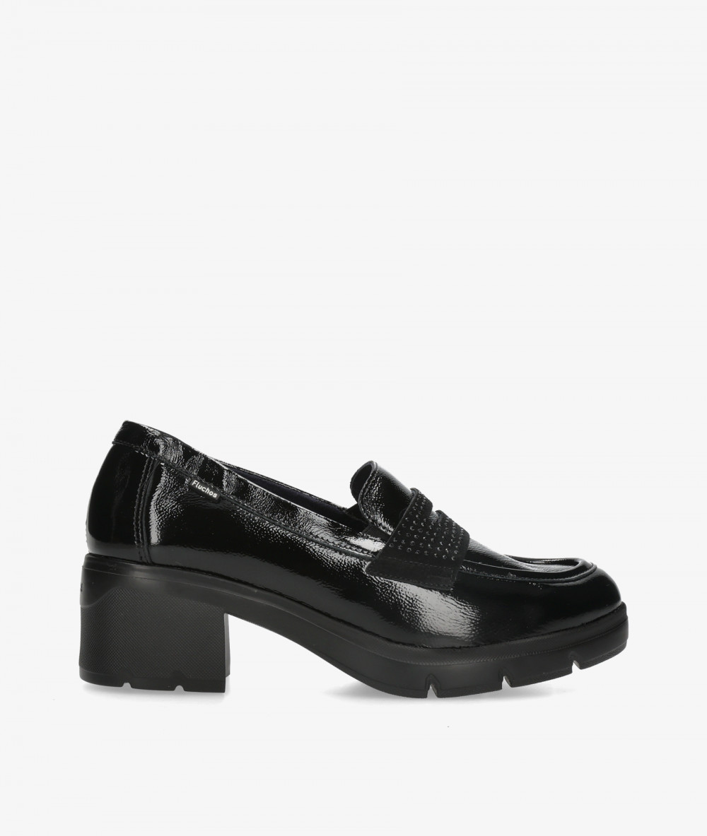 Fluchos Loafers F2517 in black patent leather