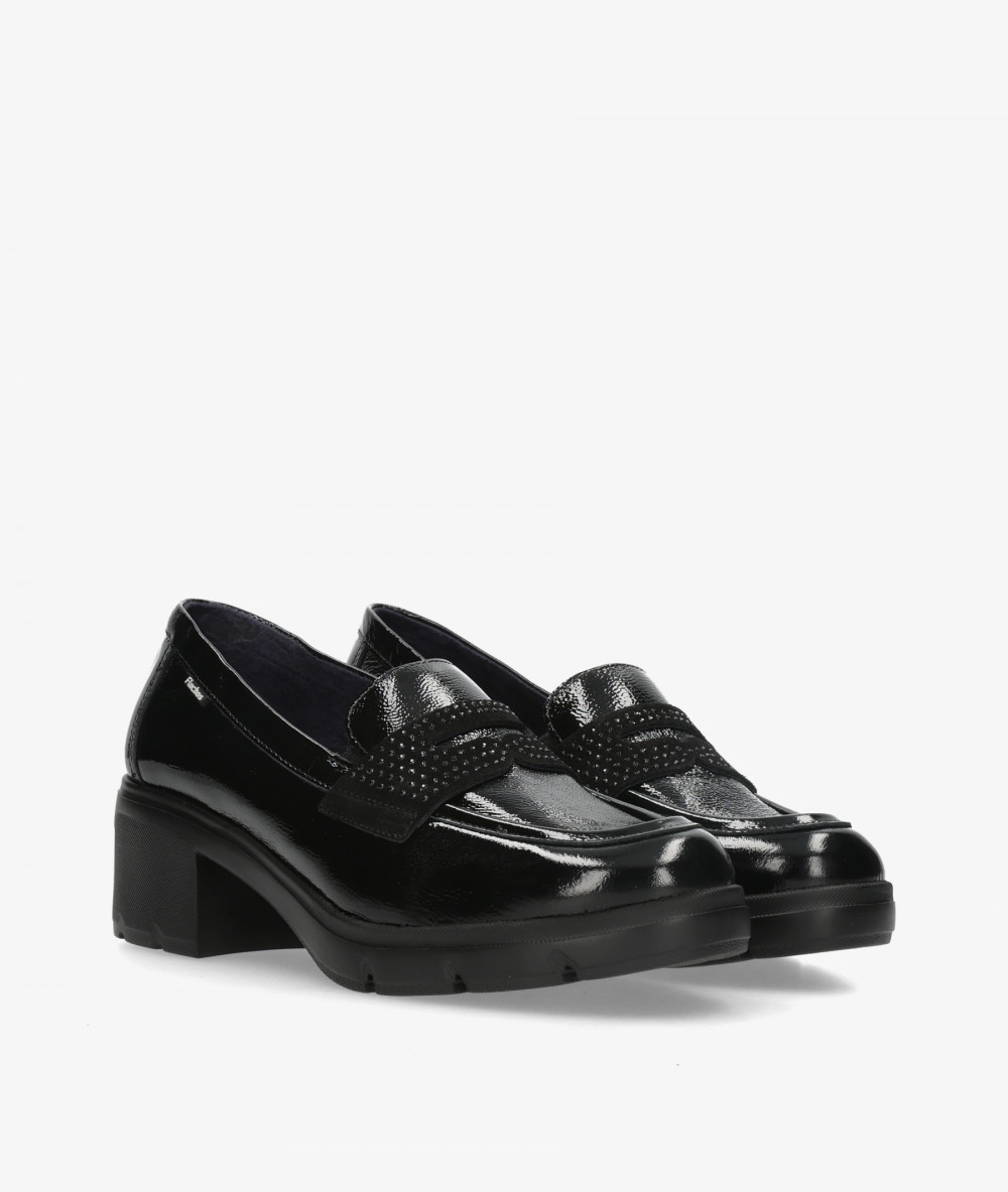 Fluchos Loafers F2517 in black patent leather
