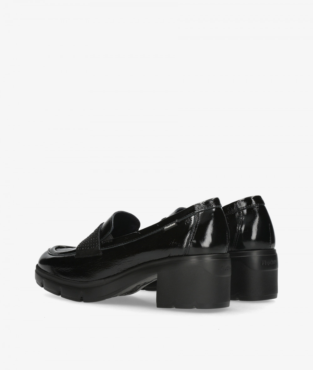 Fluchos Loafers F2517 in black patent leather