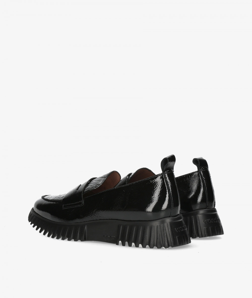 Mocasines Wonders A-4420 en charol negro