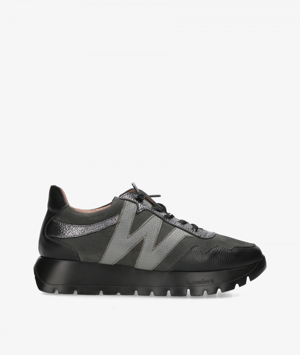Wonders Sneakers  A-24110 in black