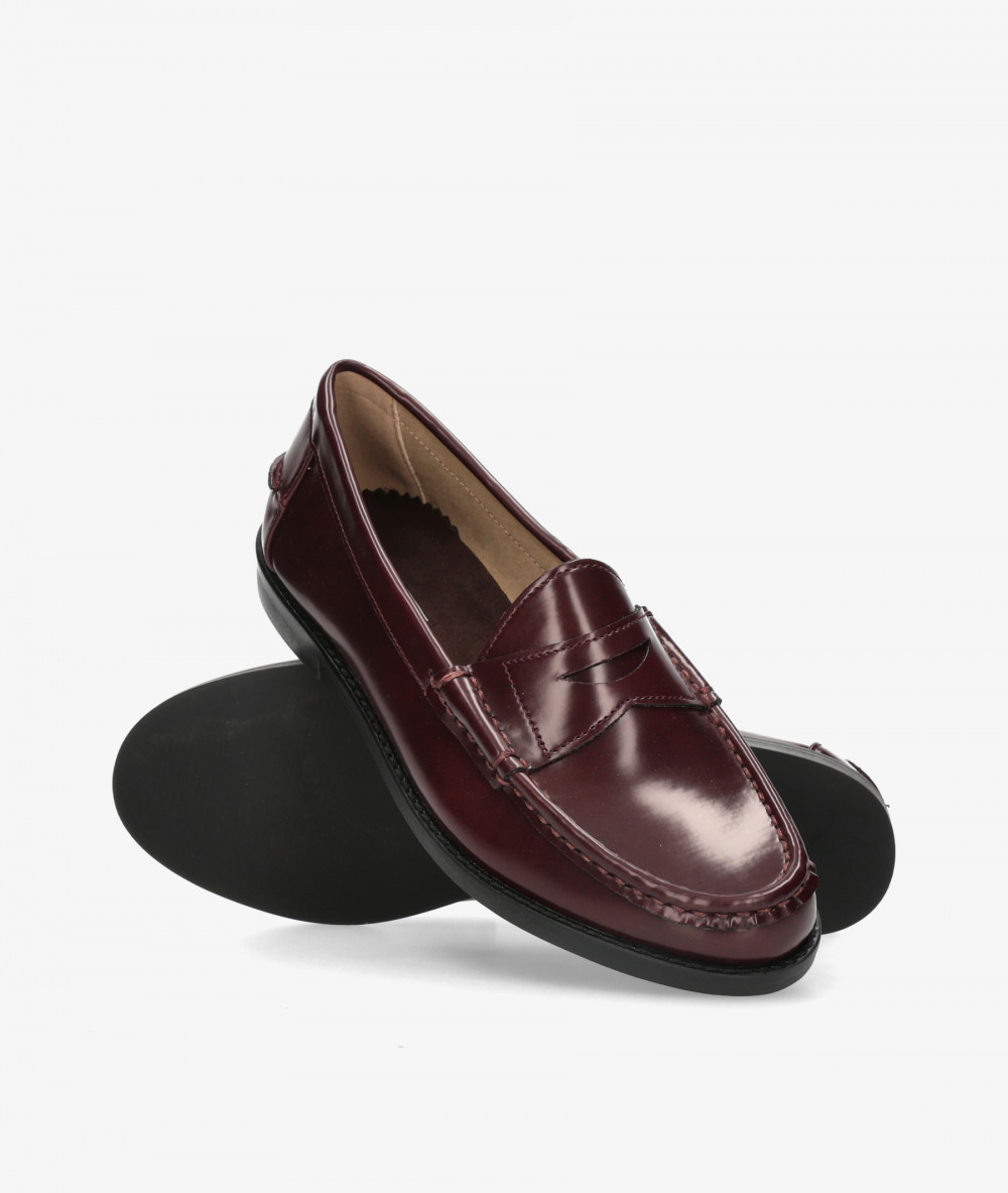 Mocasines Corina M6650 en burdeos