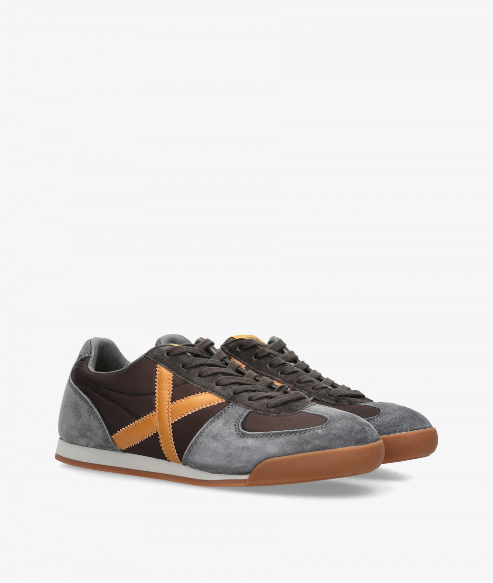 Munich Sneakers  STEREO in brown