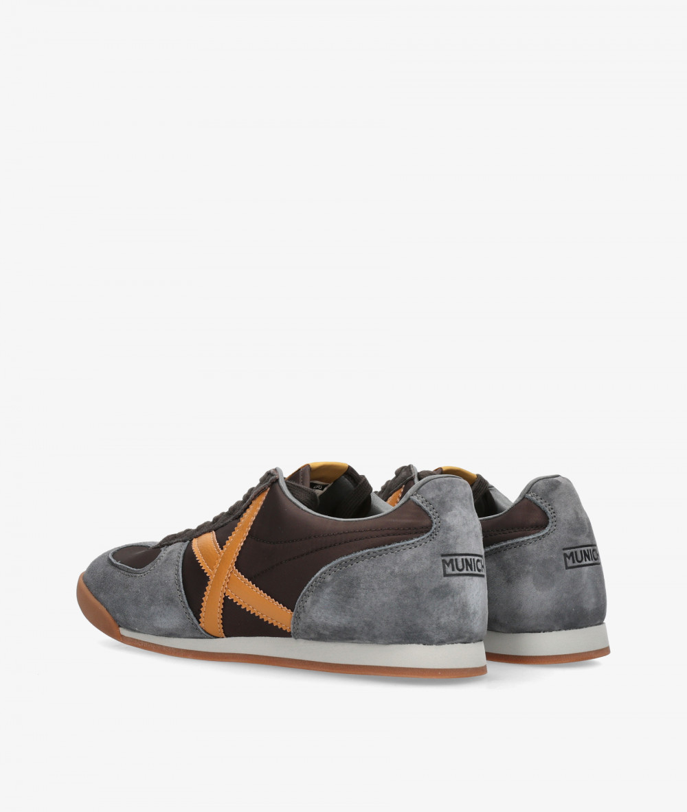 Munich Sneakers  STEREO in brown