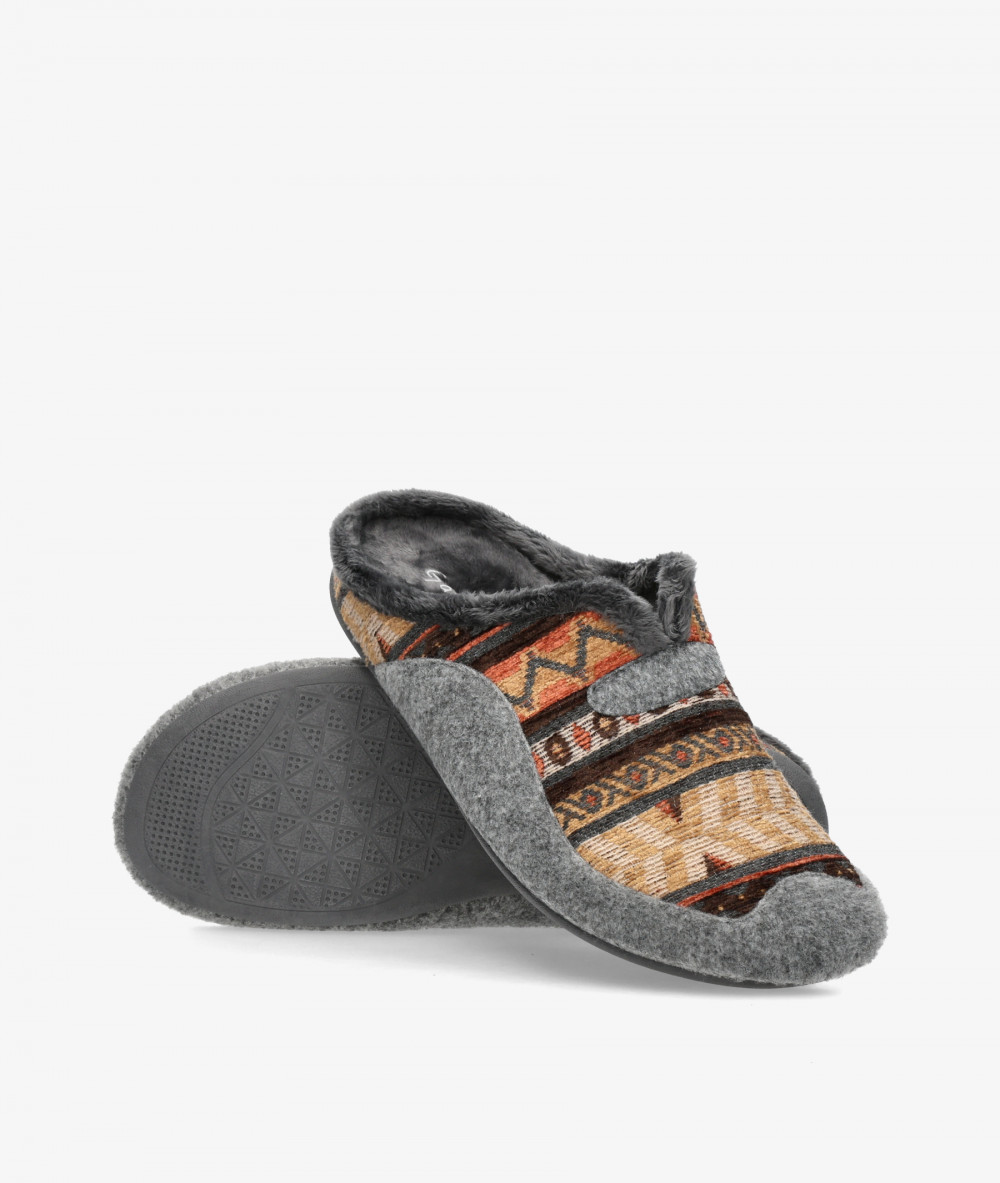 Zapatillas de casa Garzón  8450