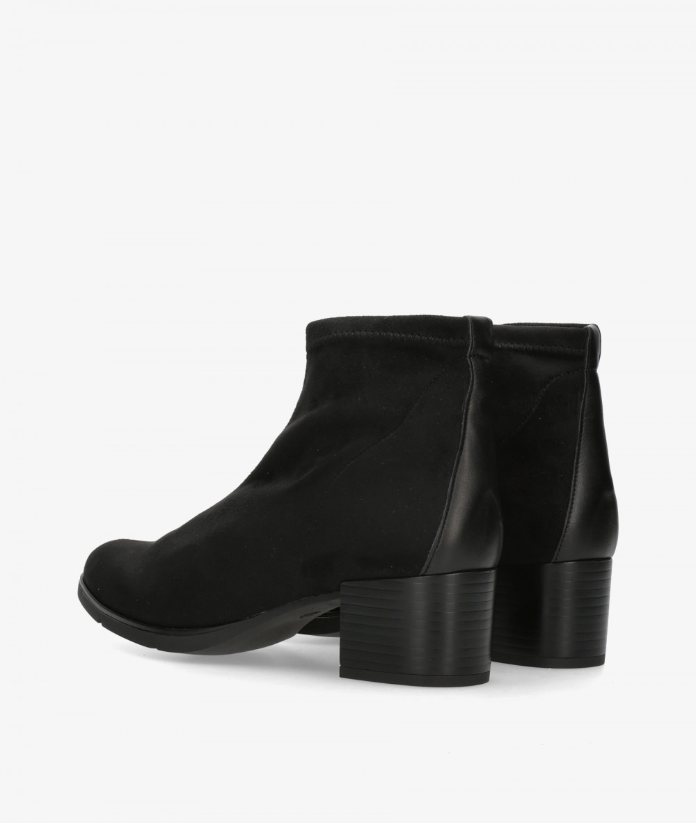 Botines pabloochoa.shoes  5107 en negro