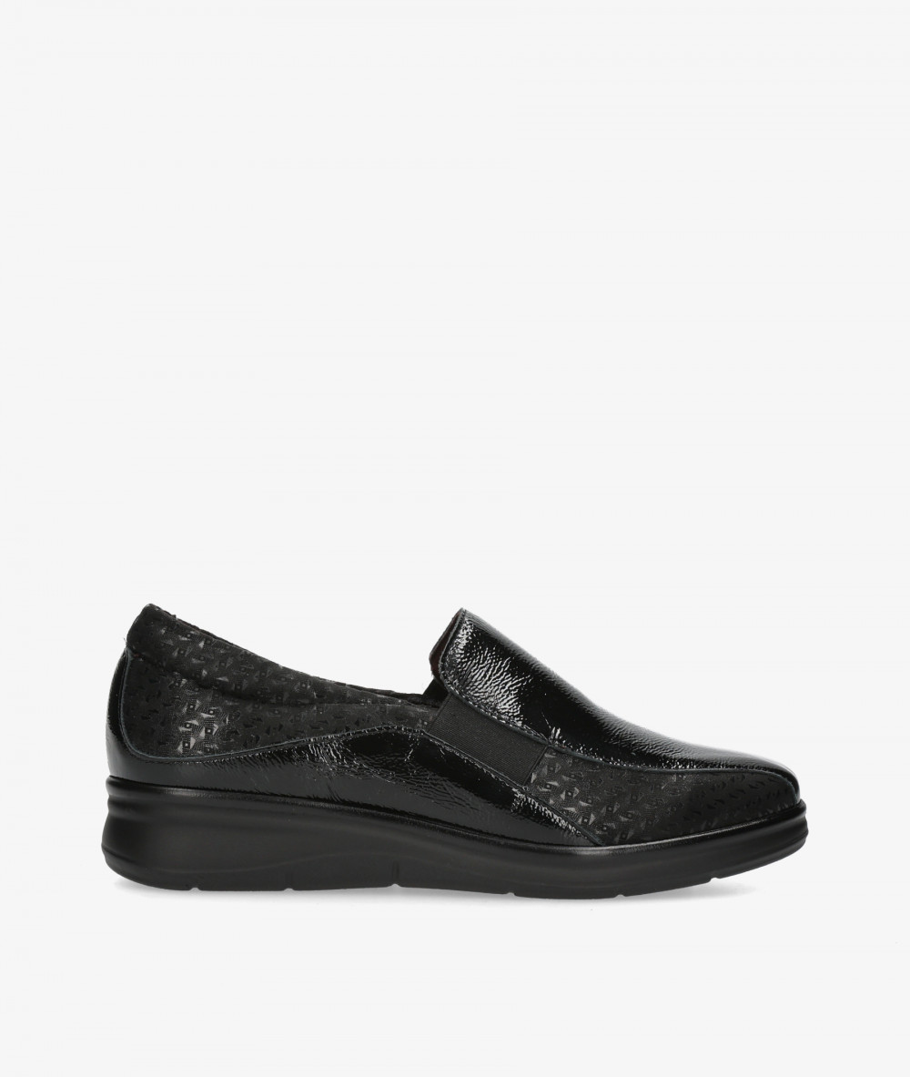 Pitillos ABOTINADO-A 11500 in black patent leather