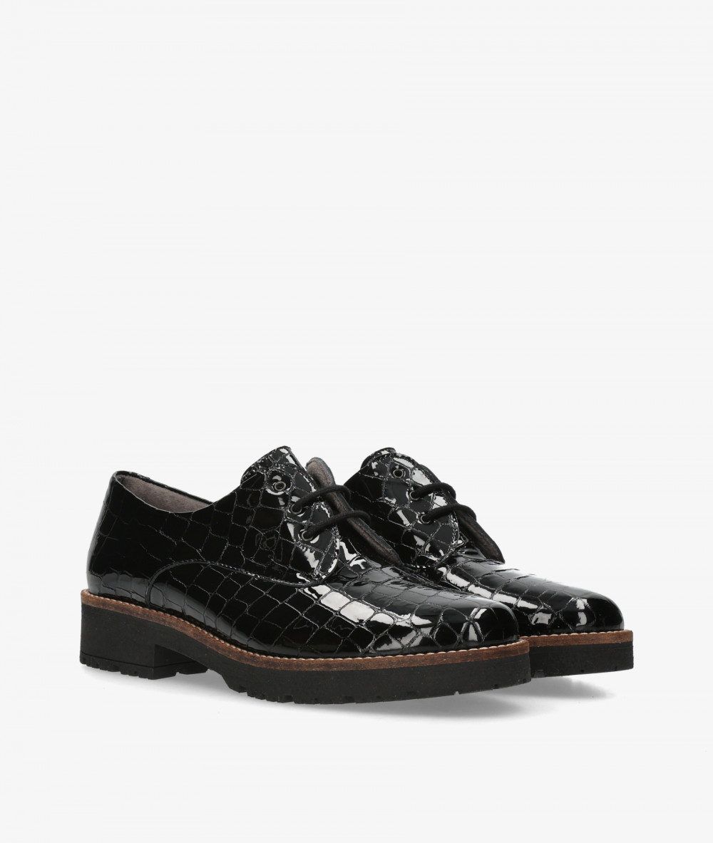 Pitillos Lace-up shoes 10771 in black patent leather