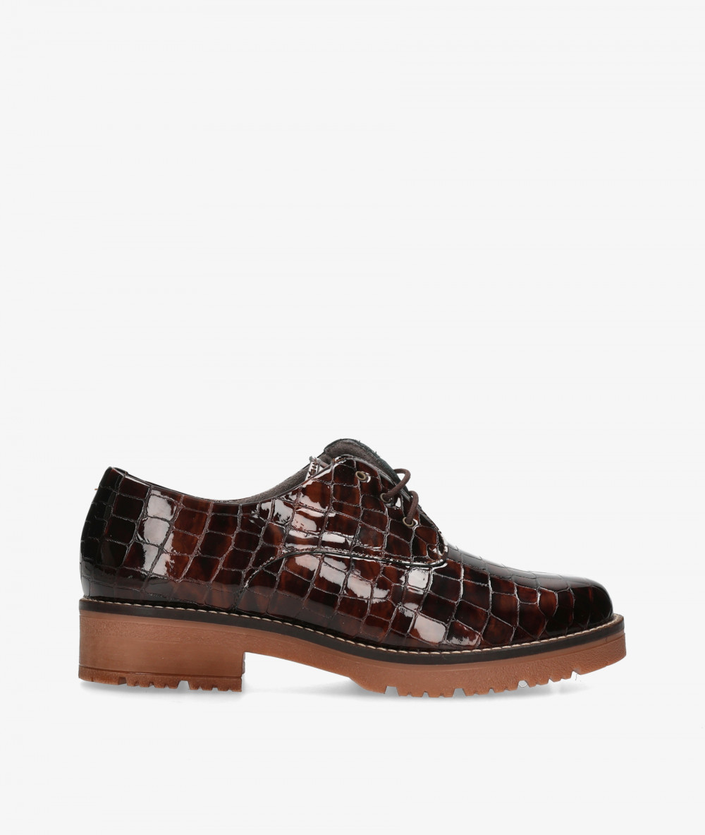 Pitillos Lace-up shoes 10771 in brown patent leather