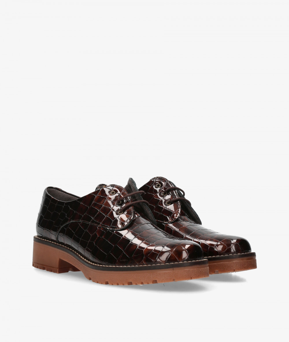Pitillos Lace-up shoes 10771 in brown patent leather